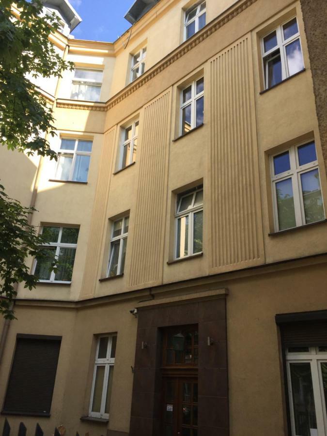 Hugo Apartment Krasków Exterior foto