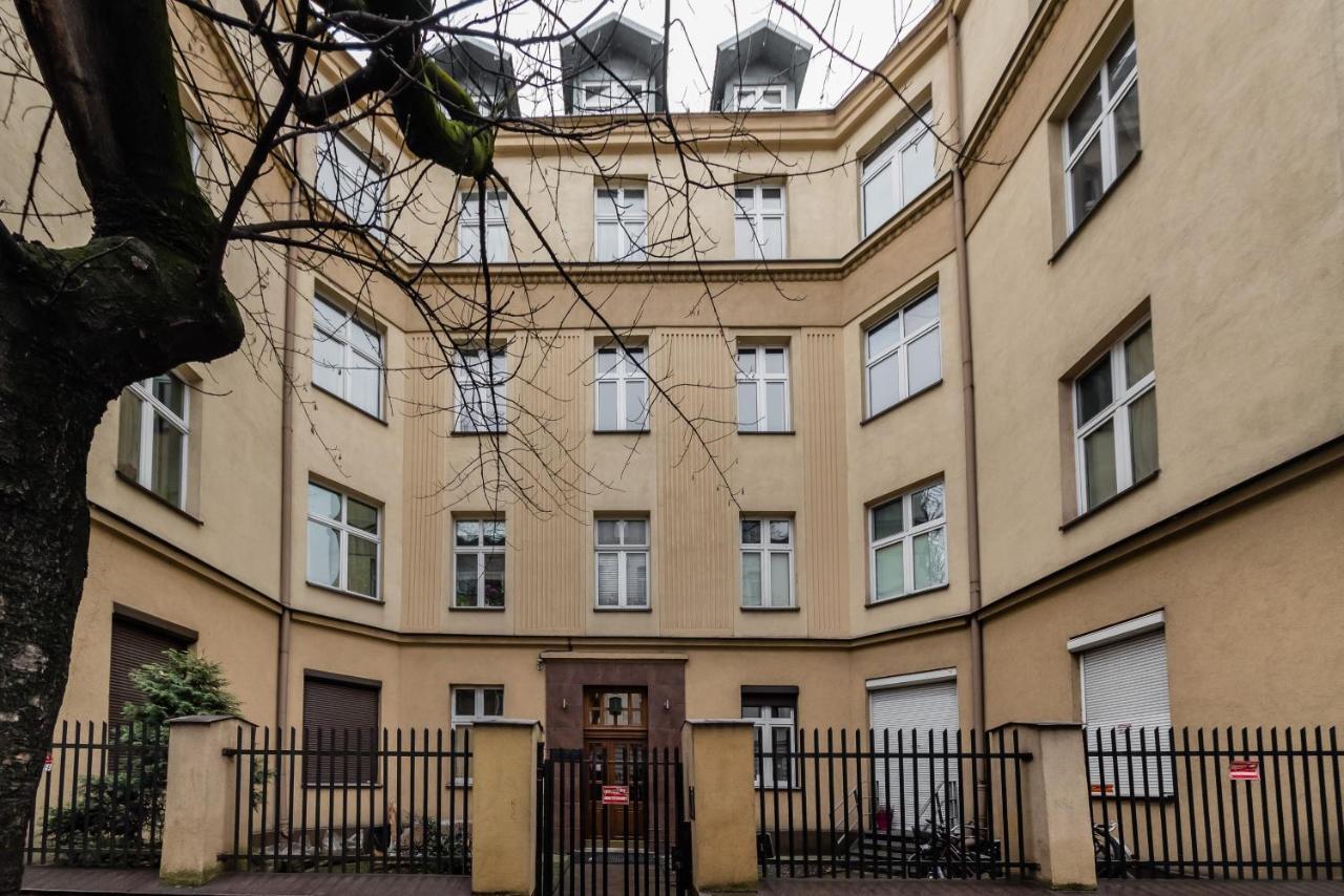 Hugo Apartment Krasków Exterior foto